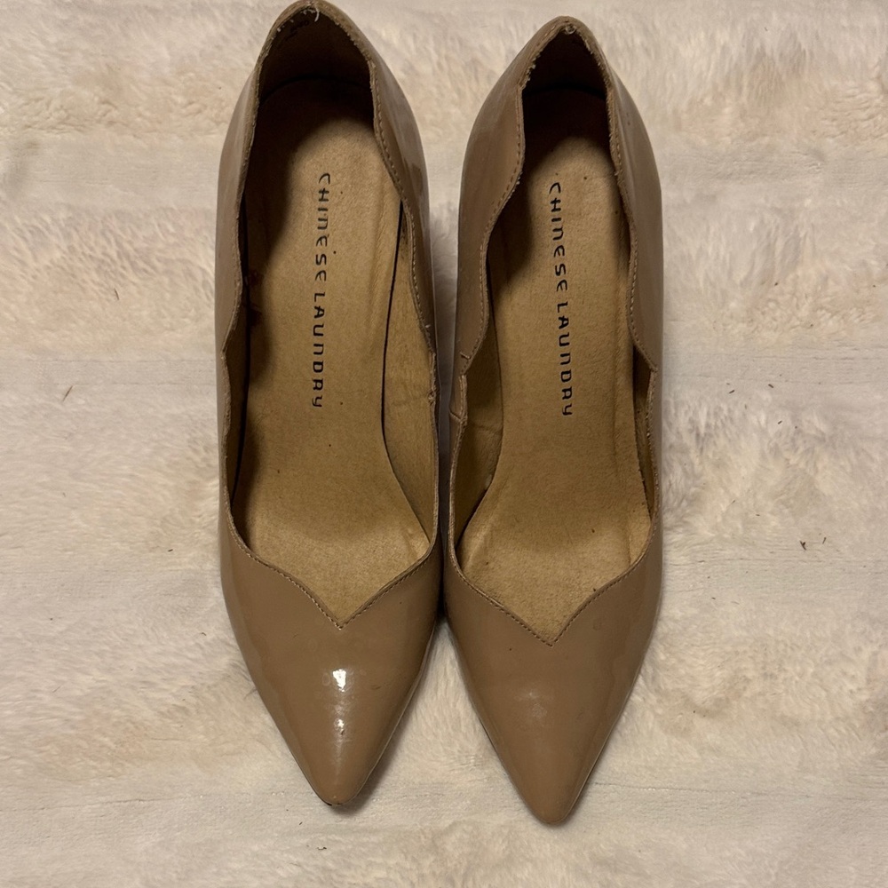 Chinese Laundry Women's Tan Heels